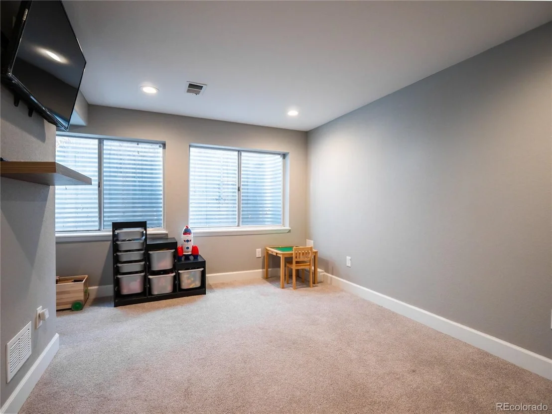 Photo of 3907 Aldenbridge Cir