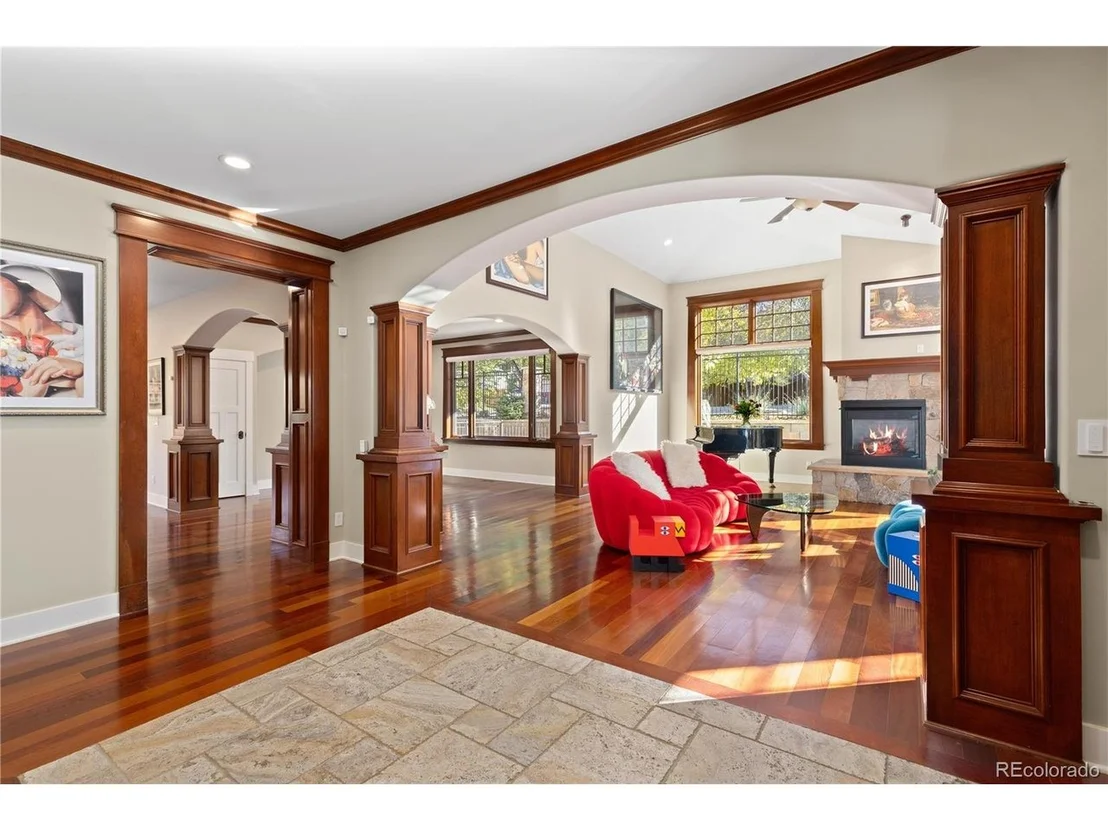 Photo of 800 Grant Pl