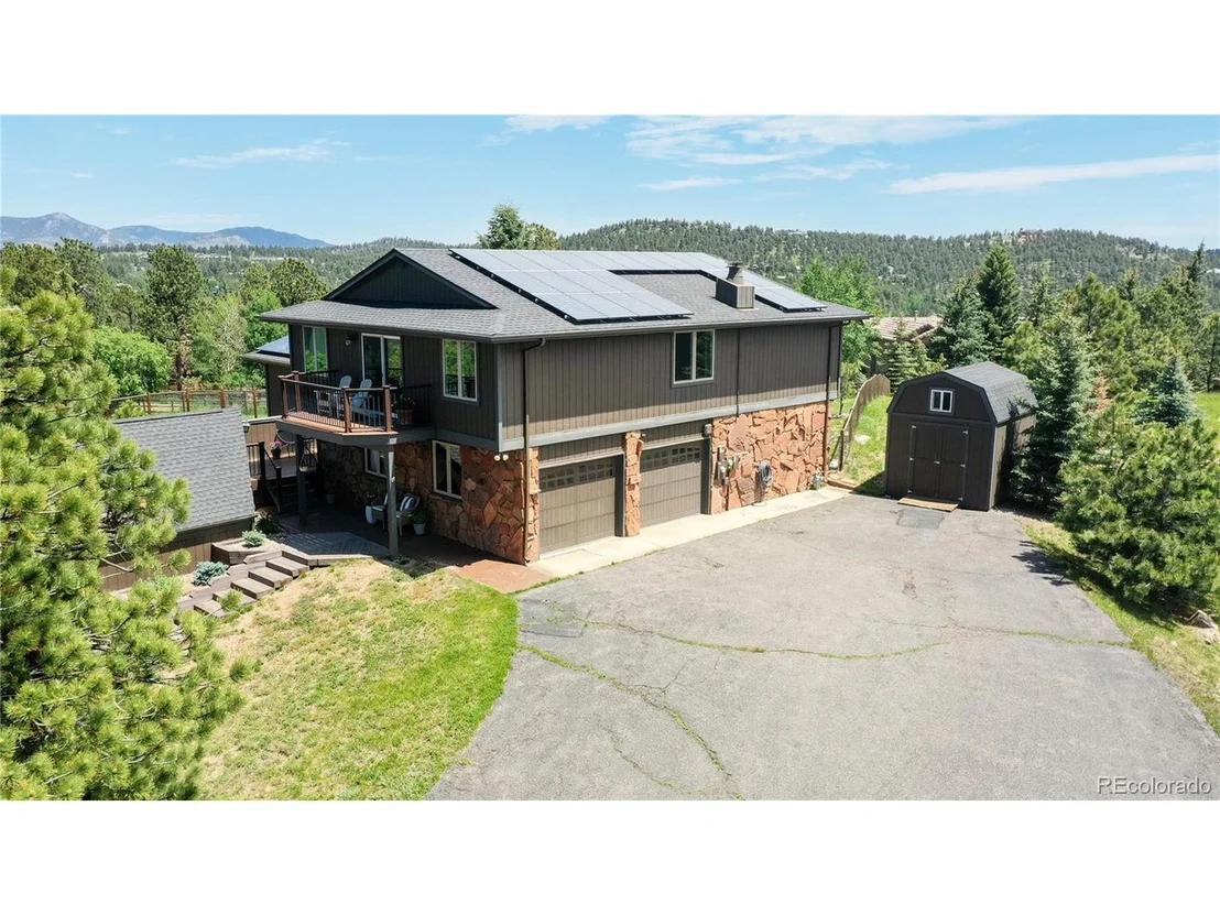 Photo of 2238 Hiwan Dr