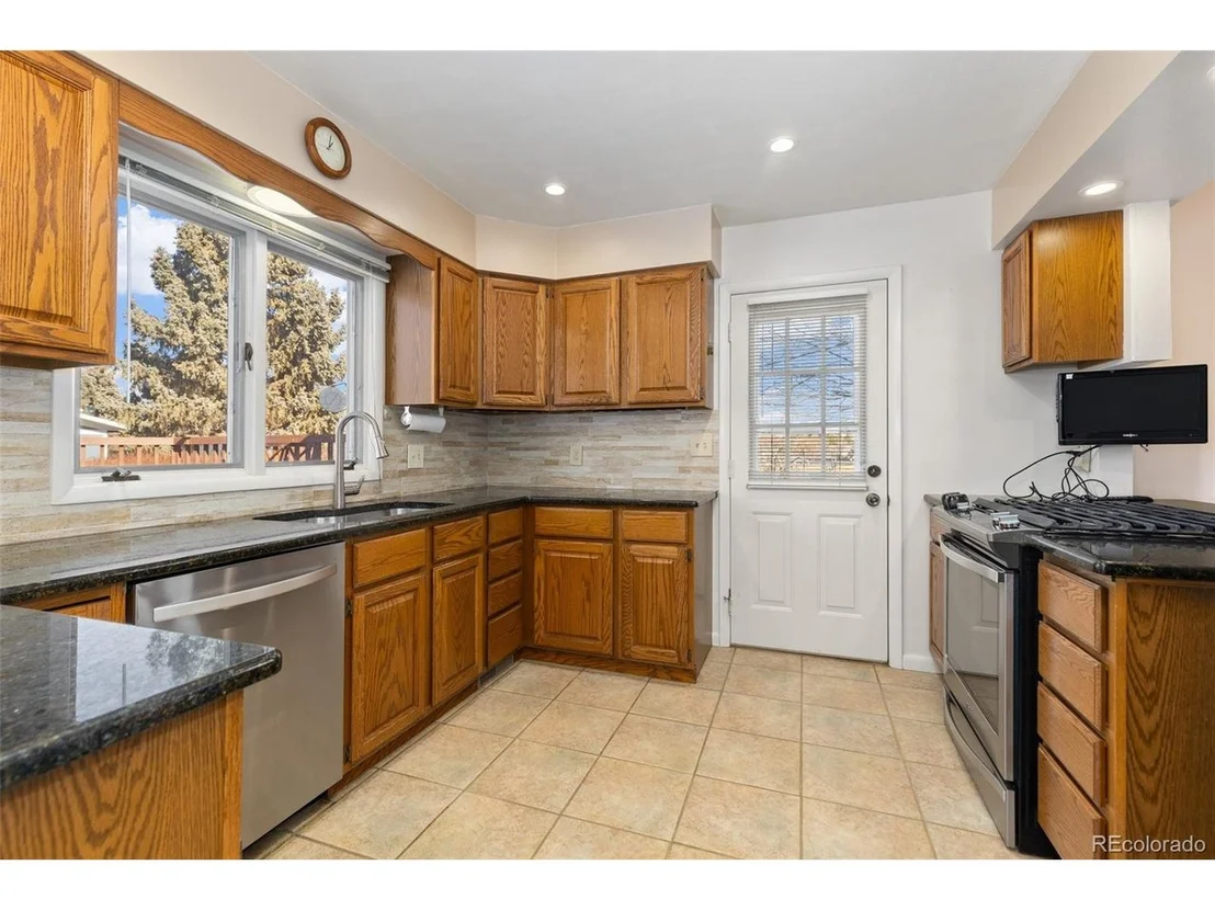 Photo of 2318 Sunset Ln