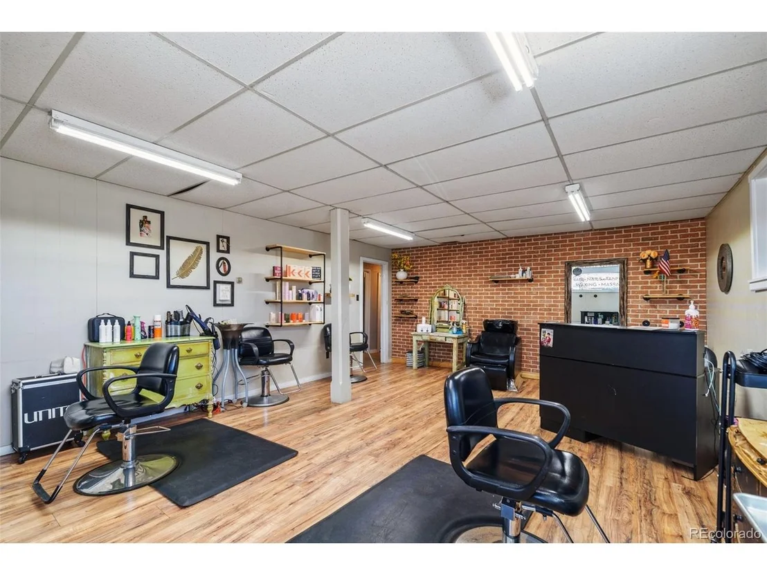 Photo of 104 N 3rd St