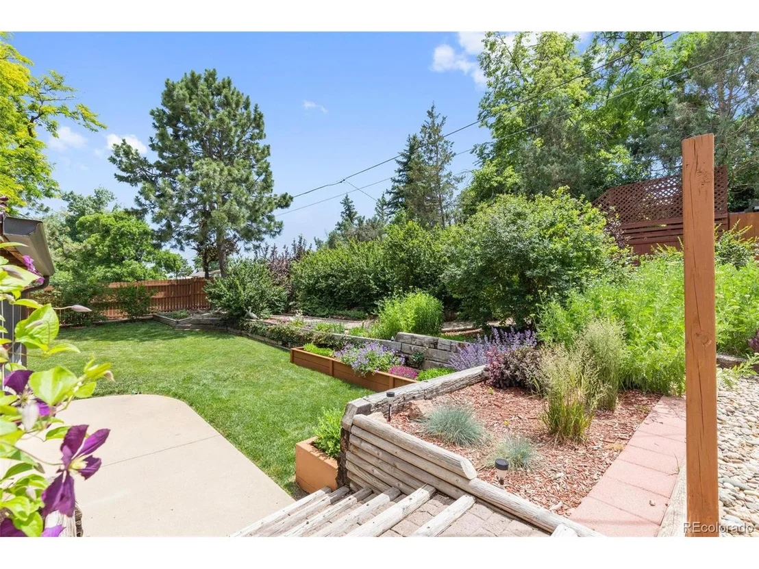 Photo of 1202 W 100th Pl