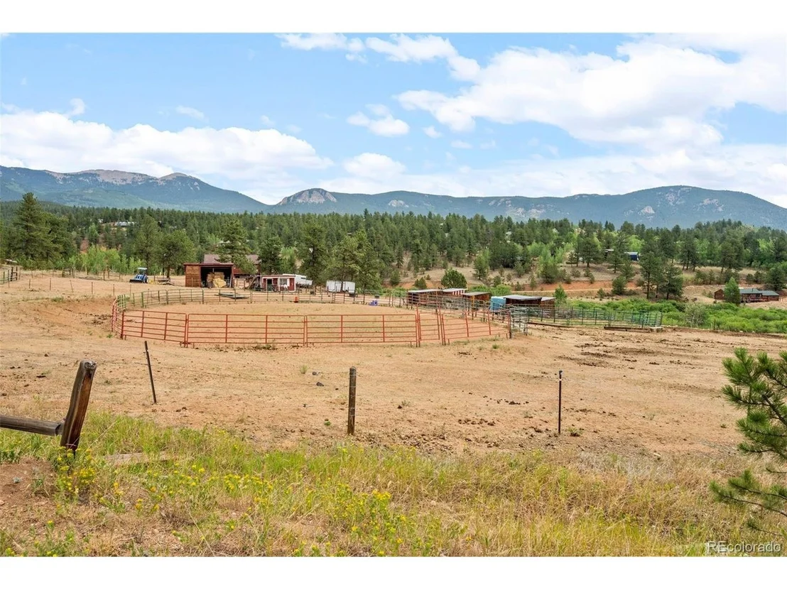 Photo of 1682 Clark Rd