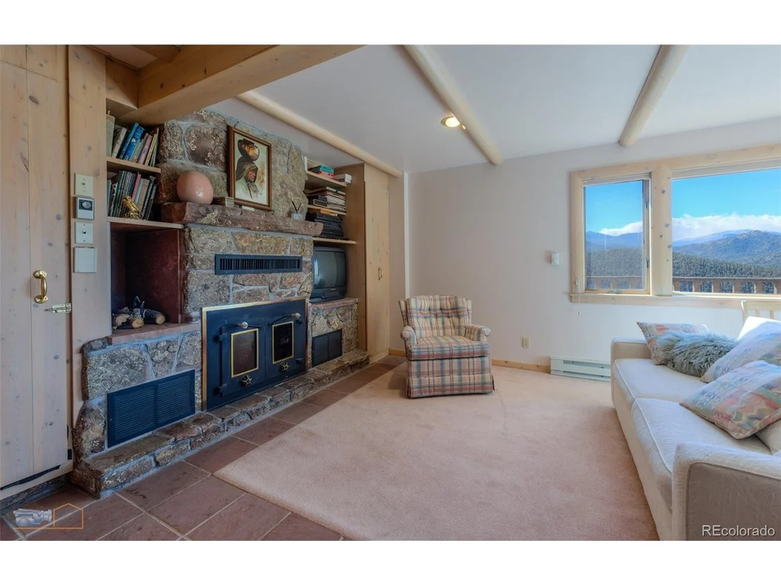 Photo of 452 Alpine Dr