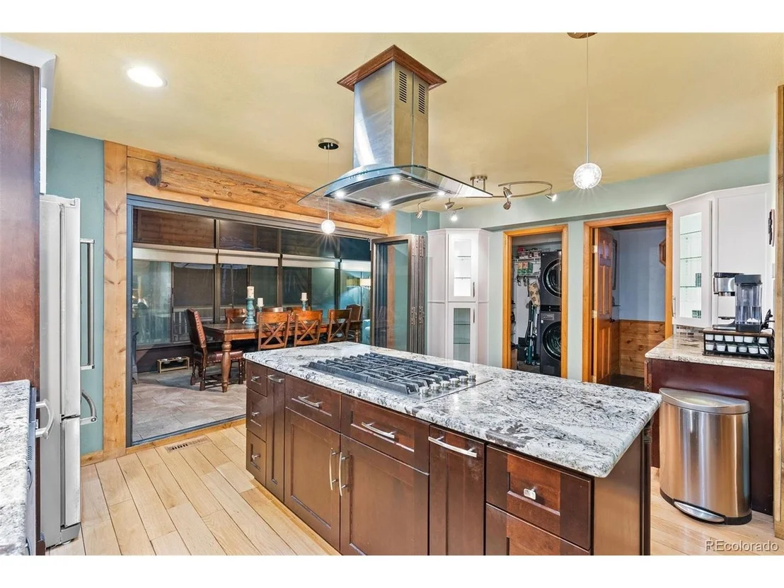 Photo of 576 Bluebird Ln