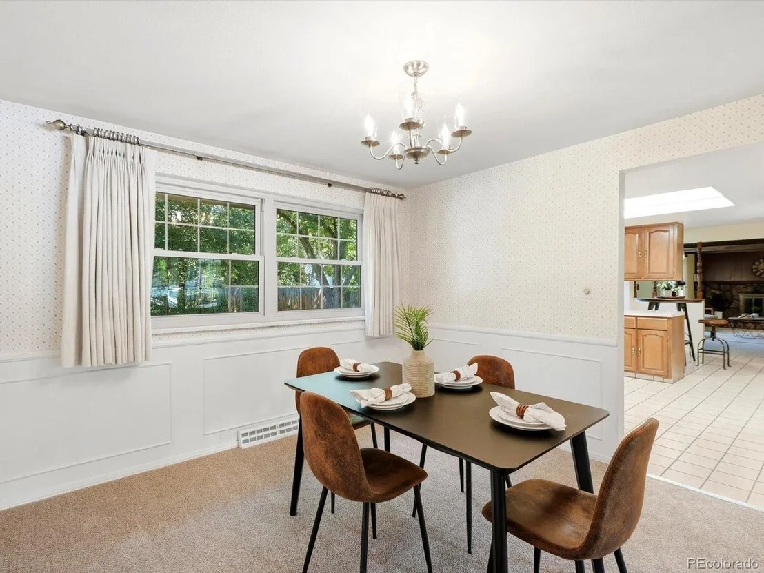 Photo of 6995 Queen Cir