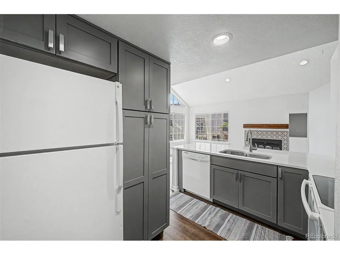 Photo of Unit D at 4883 White Rock Cir