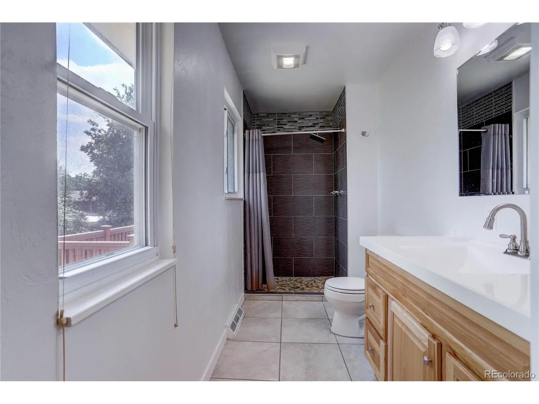 Photo of 6785 Xenon Dr
