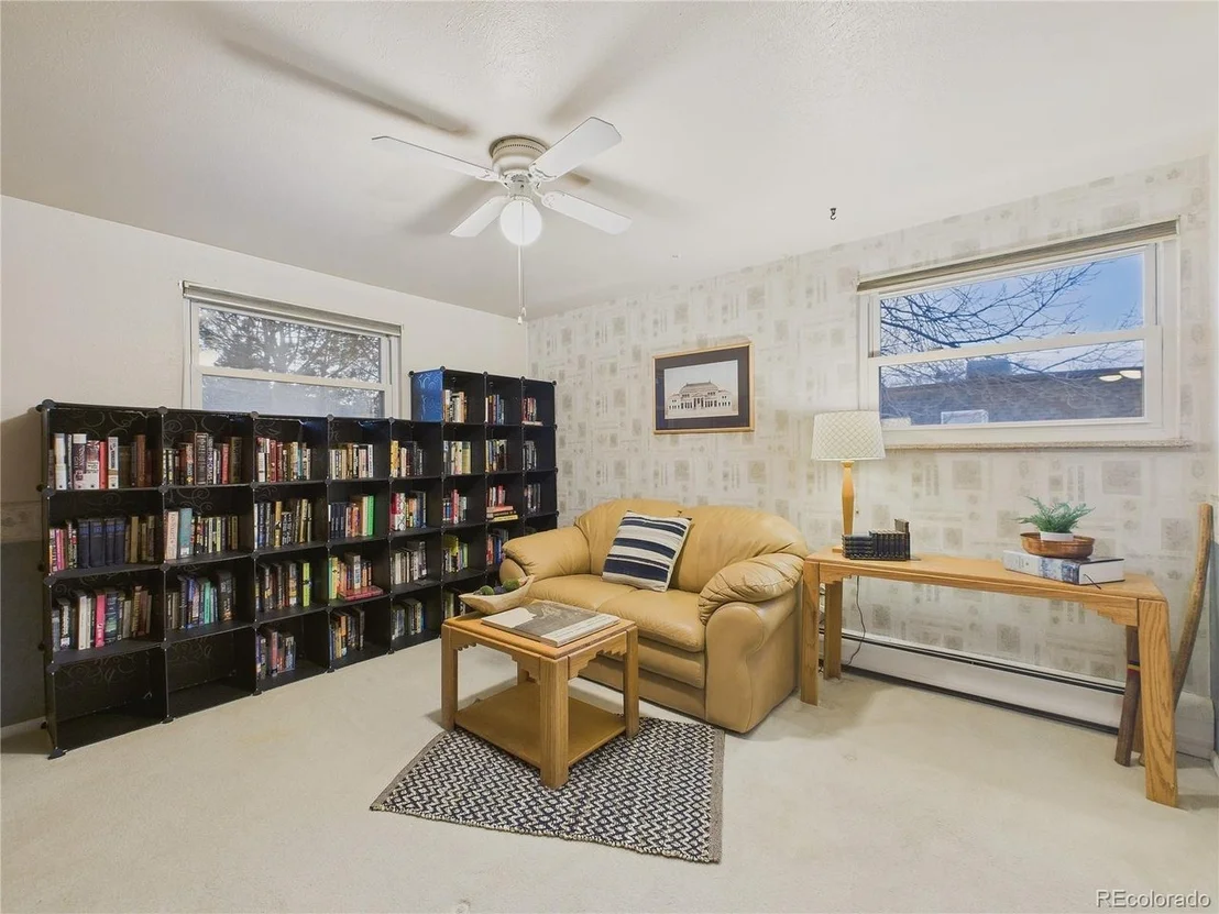 Photo of 9738 Sierra Dr