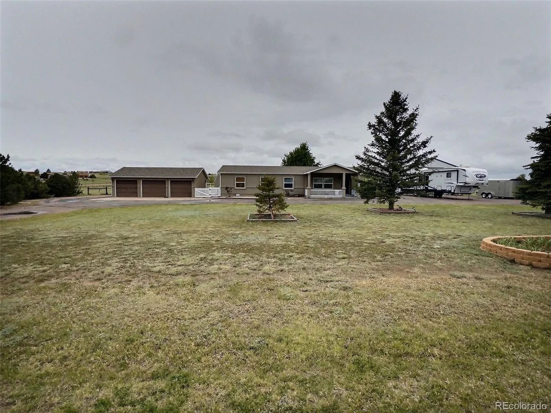 Photo of 6480 Crebs Dr
