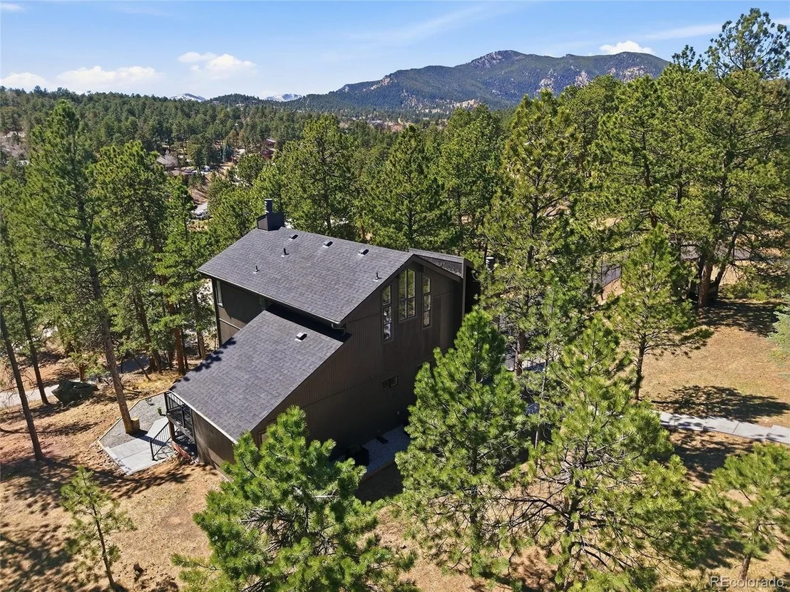 Photo of 2861 Olympia Ln