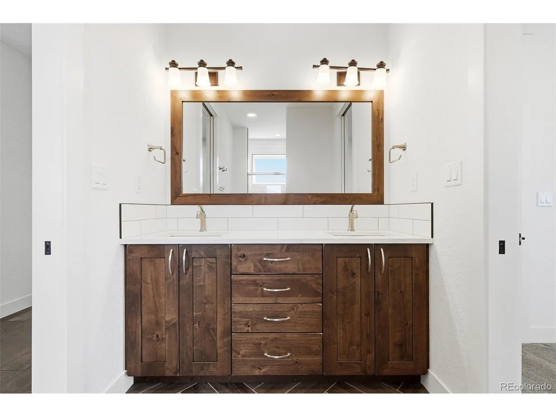 Photo of 900 Berthoud Peak Dr
