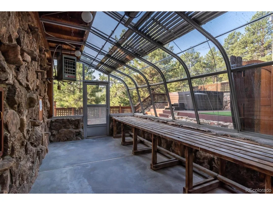 Photo of 2695 Linden Dr
