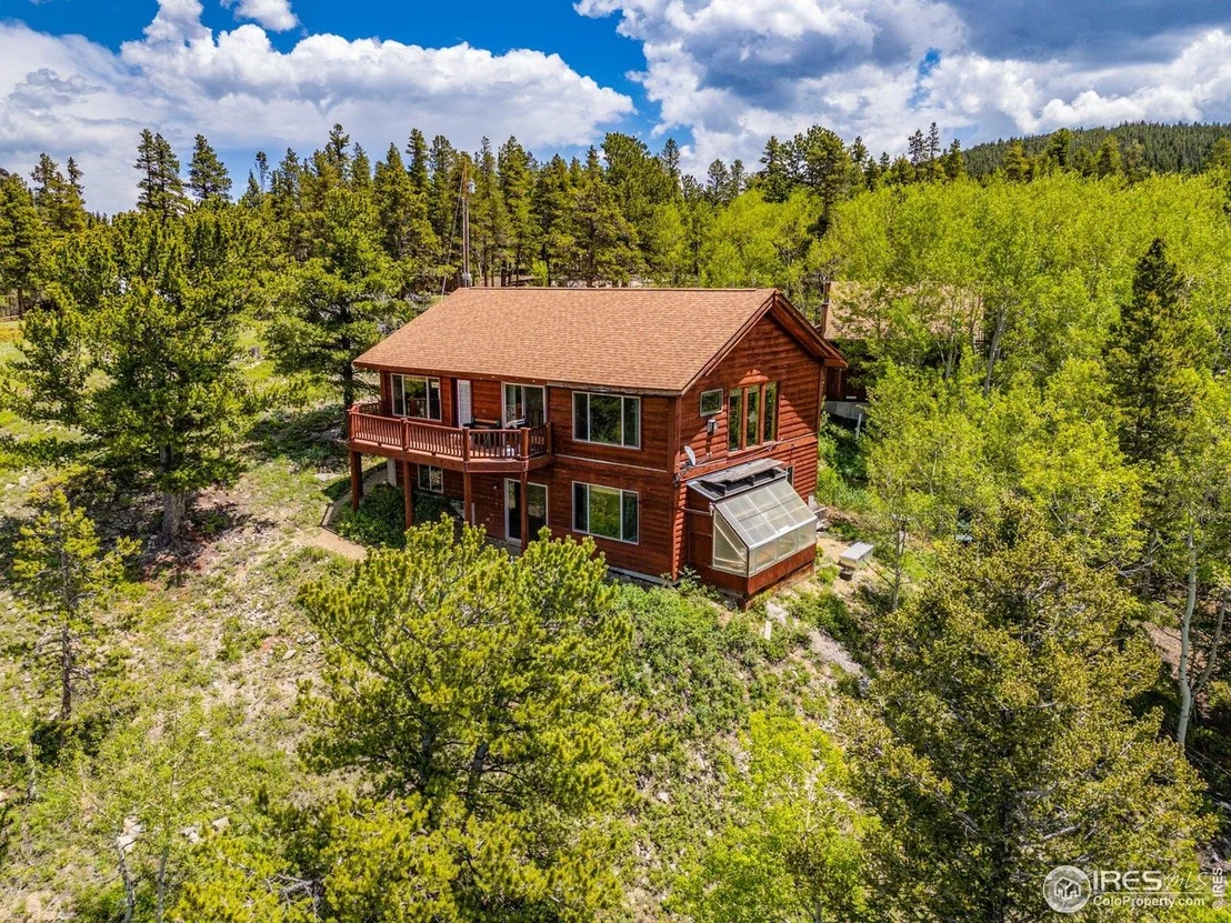 Photo of 305 Genevas Way