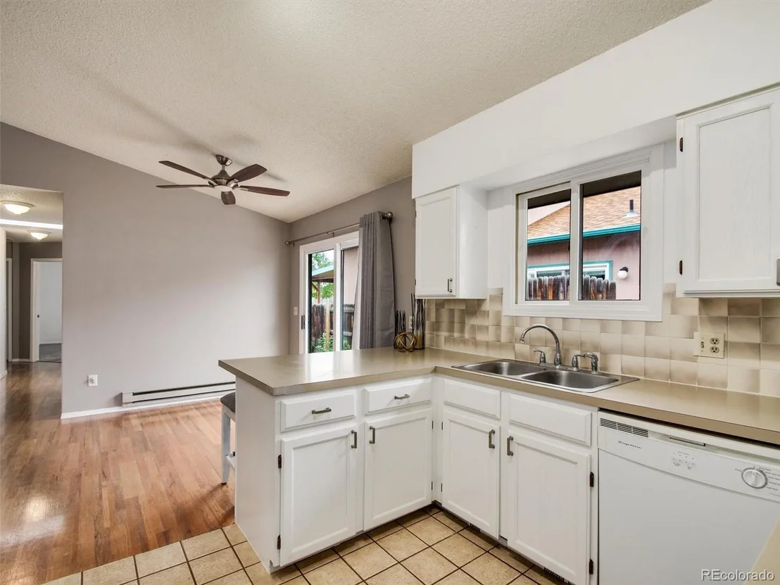 Photo of 657 Wade Rd