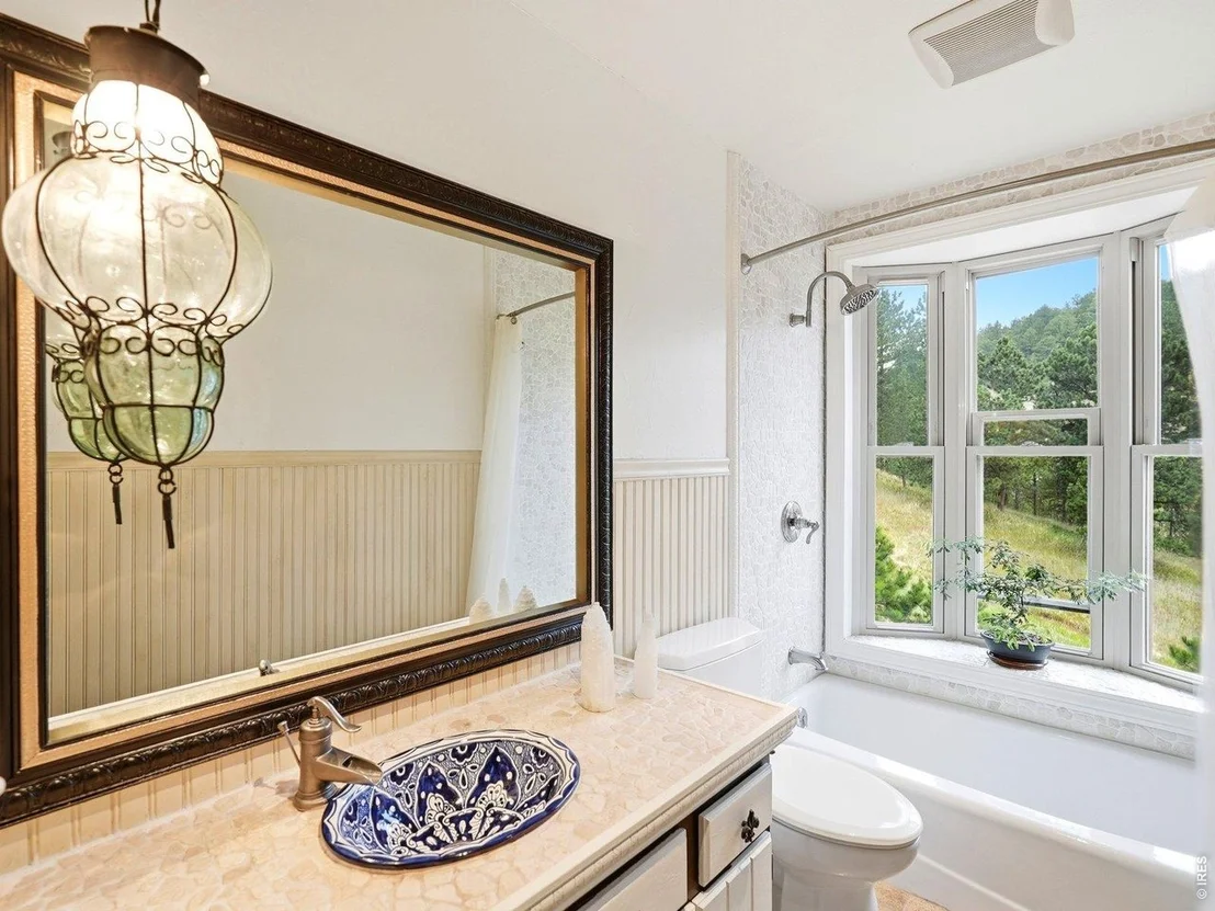 Photo of 114 Balsam Ln