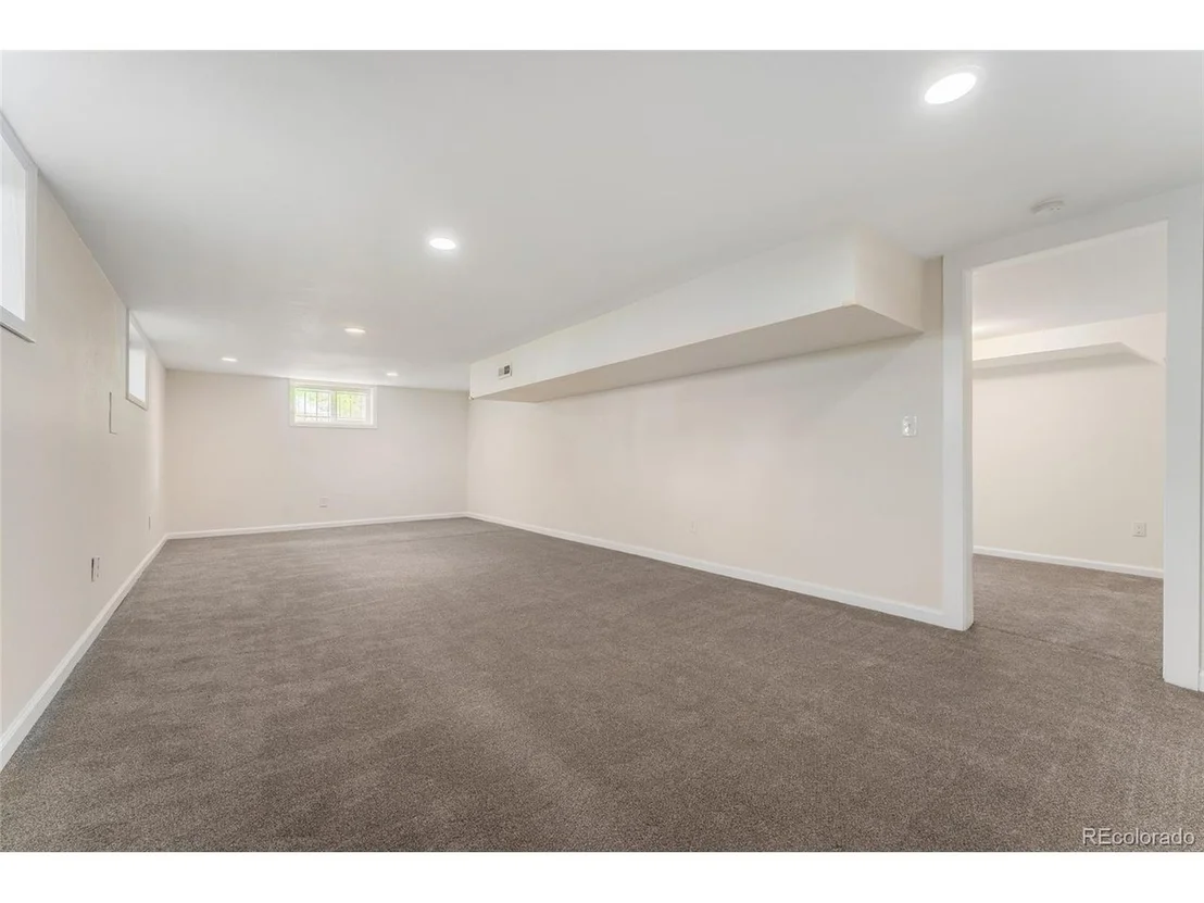 Photo of 1263 Elm St