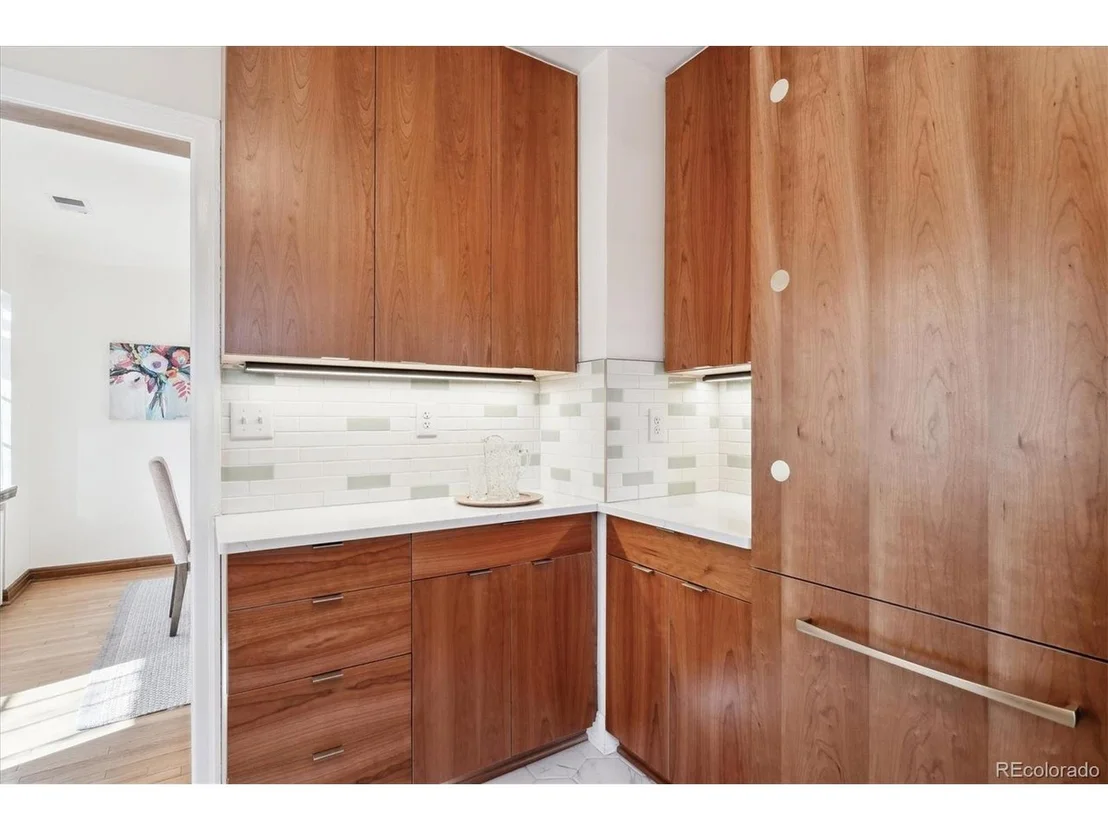 Photo of 2222 Locust St