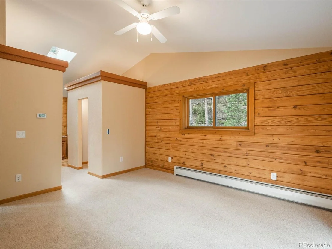 Photo of 225 Bear Claw Ln