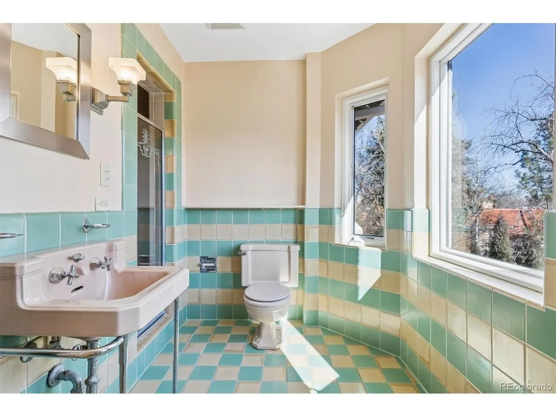 Photo of 6 Ivy Ln