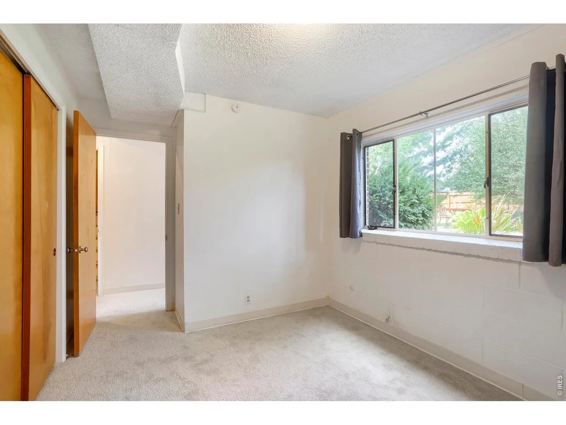 Photo of 2445 Forest Ave