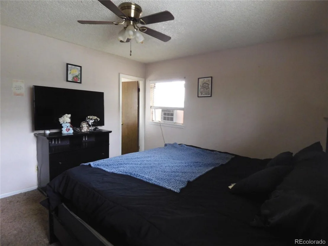 Photo of 711 Lee Dr