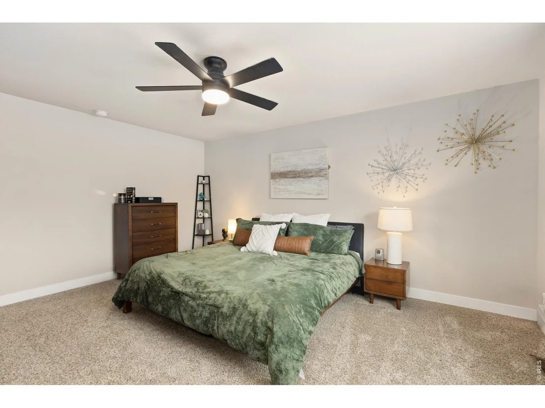 Photo of 2286 Golden Way