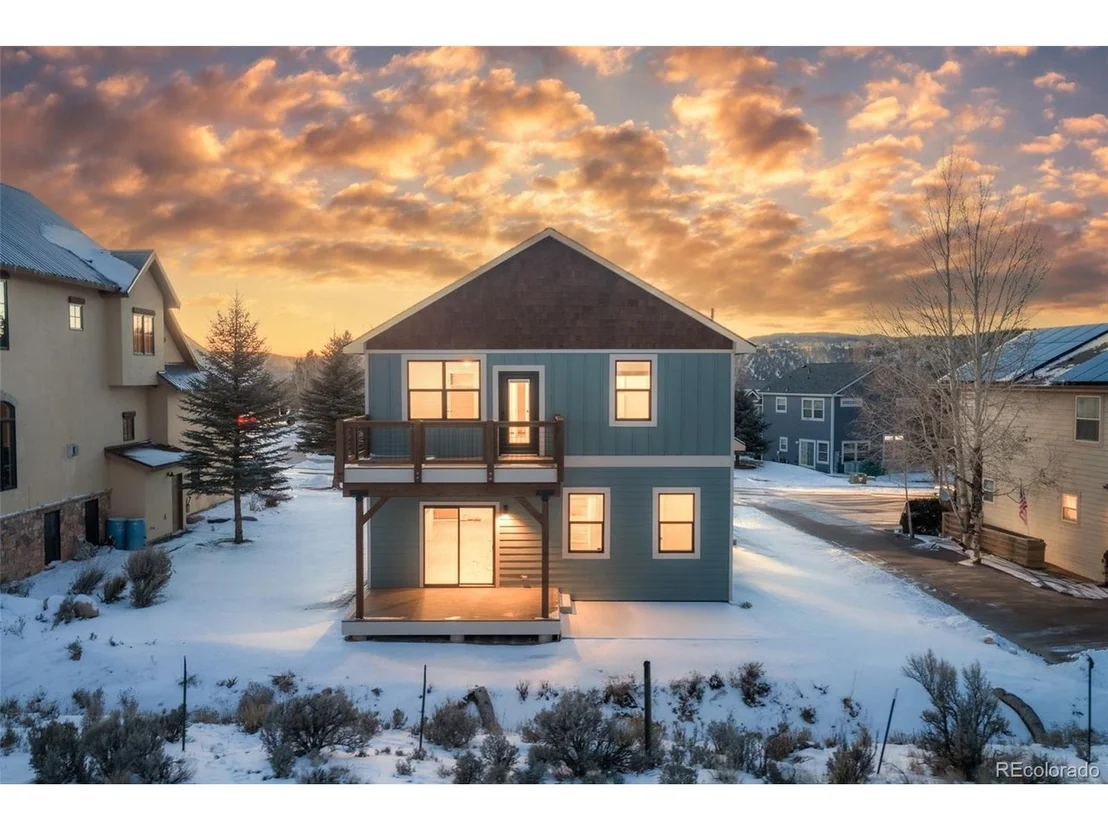 Photo of 378 Bluffs Dr