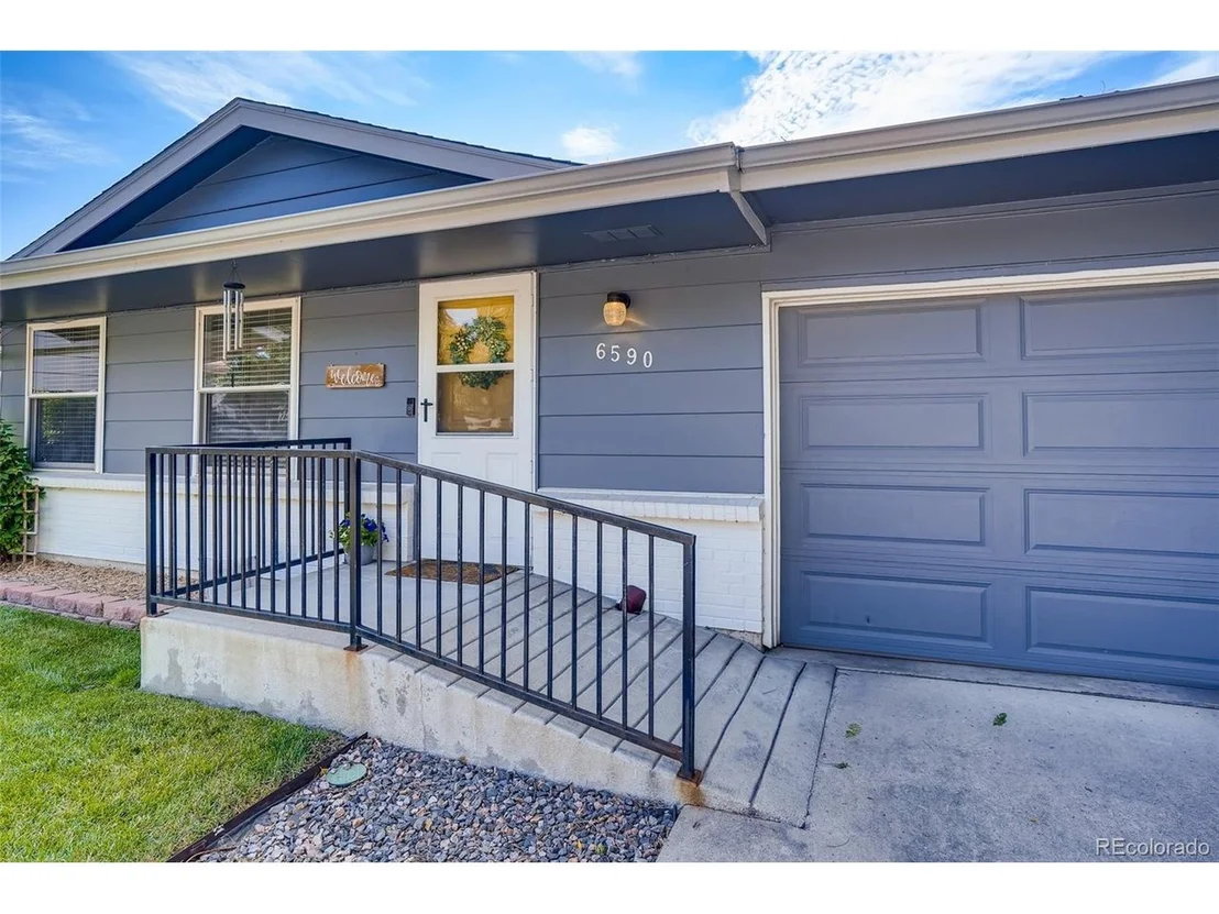 Photo of 6590 Zang Cir