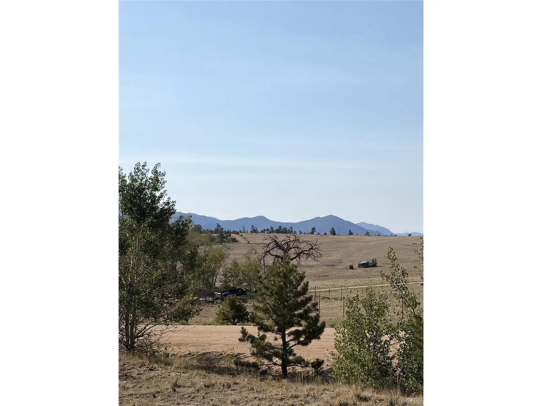 Photo of 3031 Mcdowell Dr