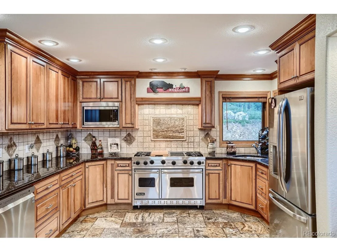 Photo of 1302 Royal Ridge Dr