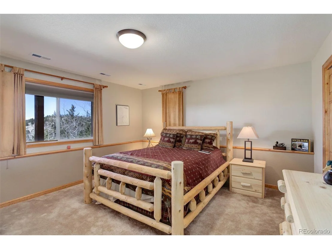 Photo of 355 Quiver Rd