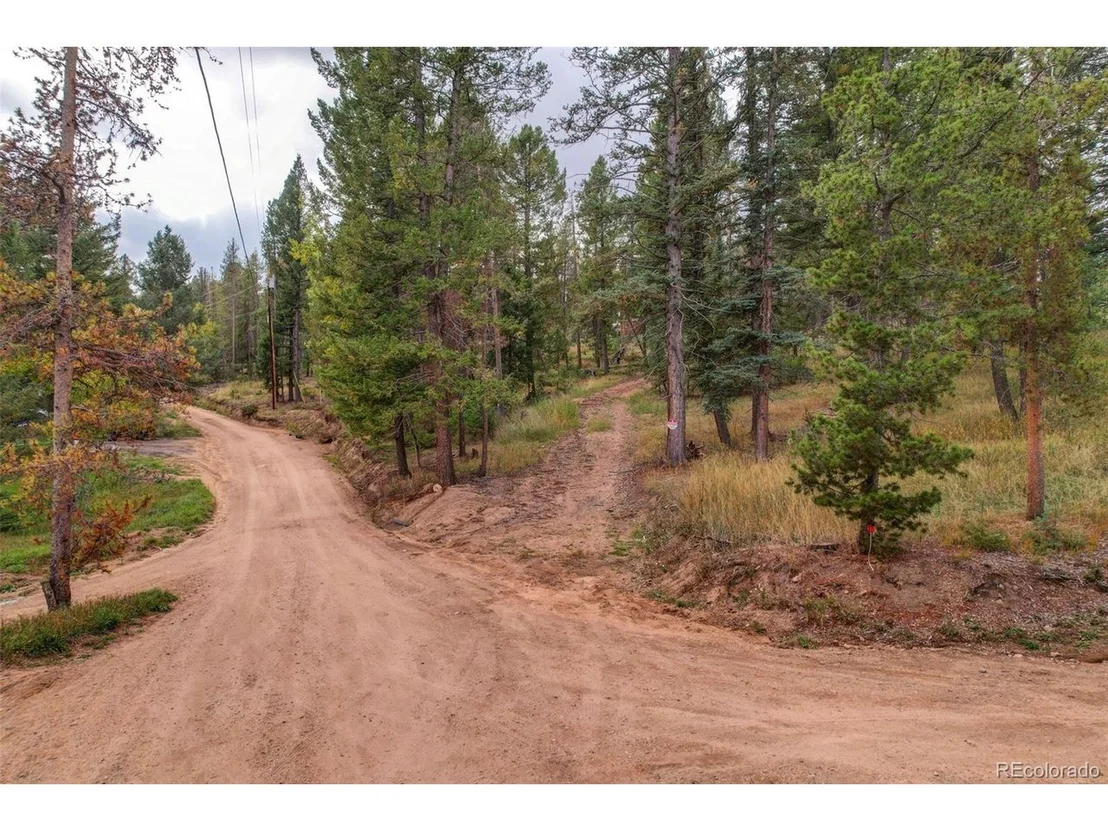 Photo of 27687 Pine Grove Trl