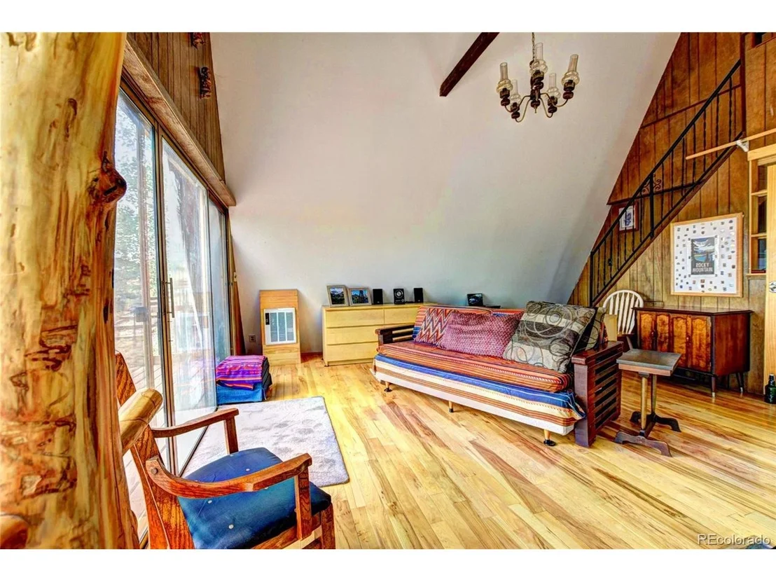 Photo of 567 Haida Rd