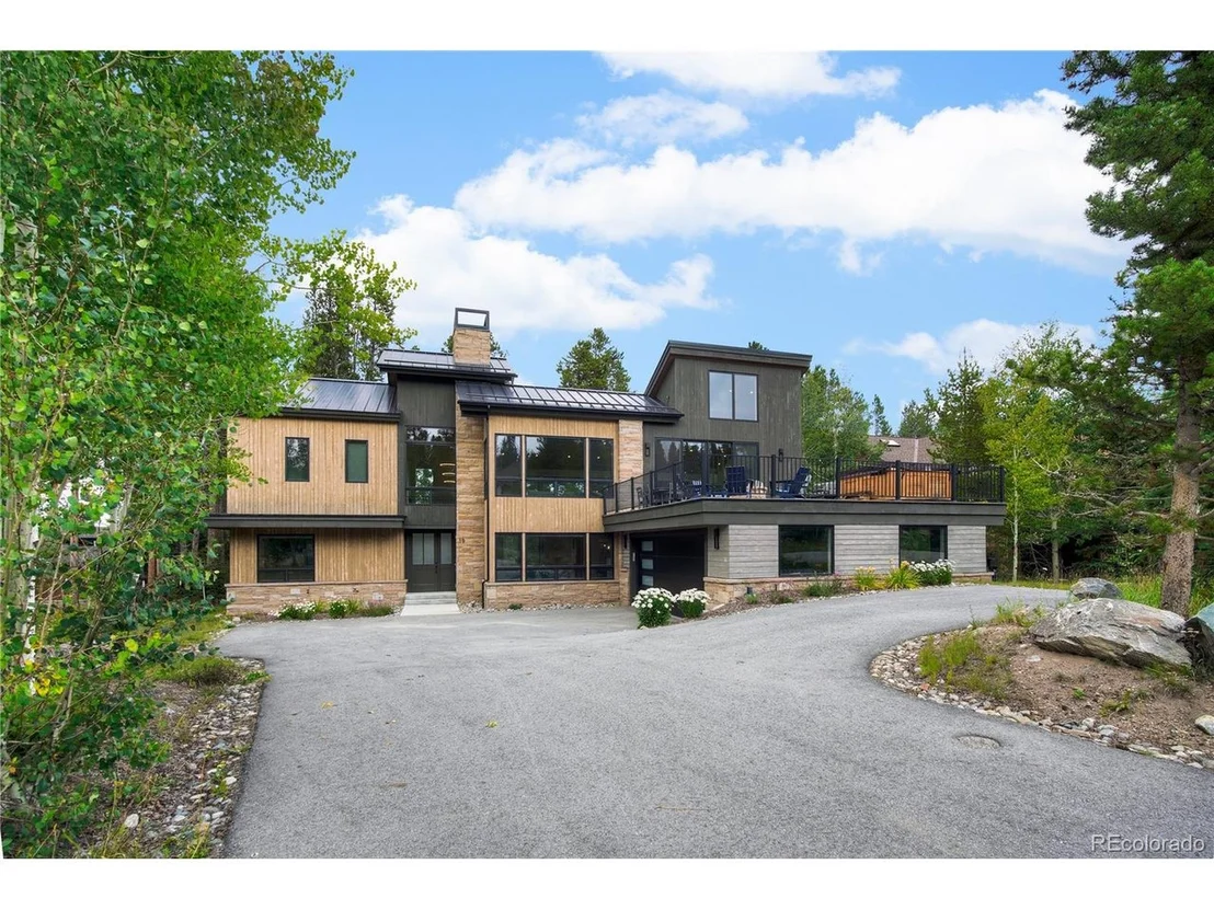 Photo of 19 White Cloud Dr