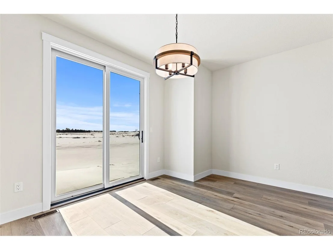 Photo of 118 7th Ave