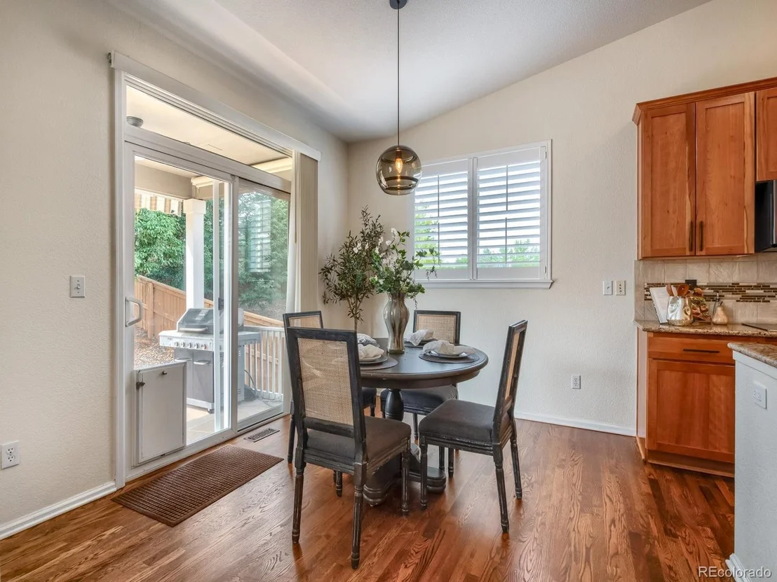 Photo of 11039 Valleybrook Cir