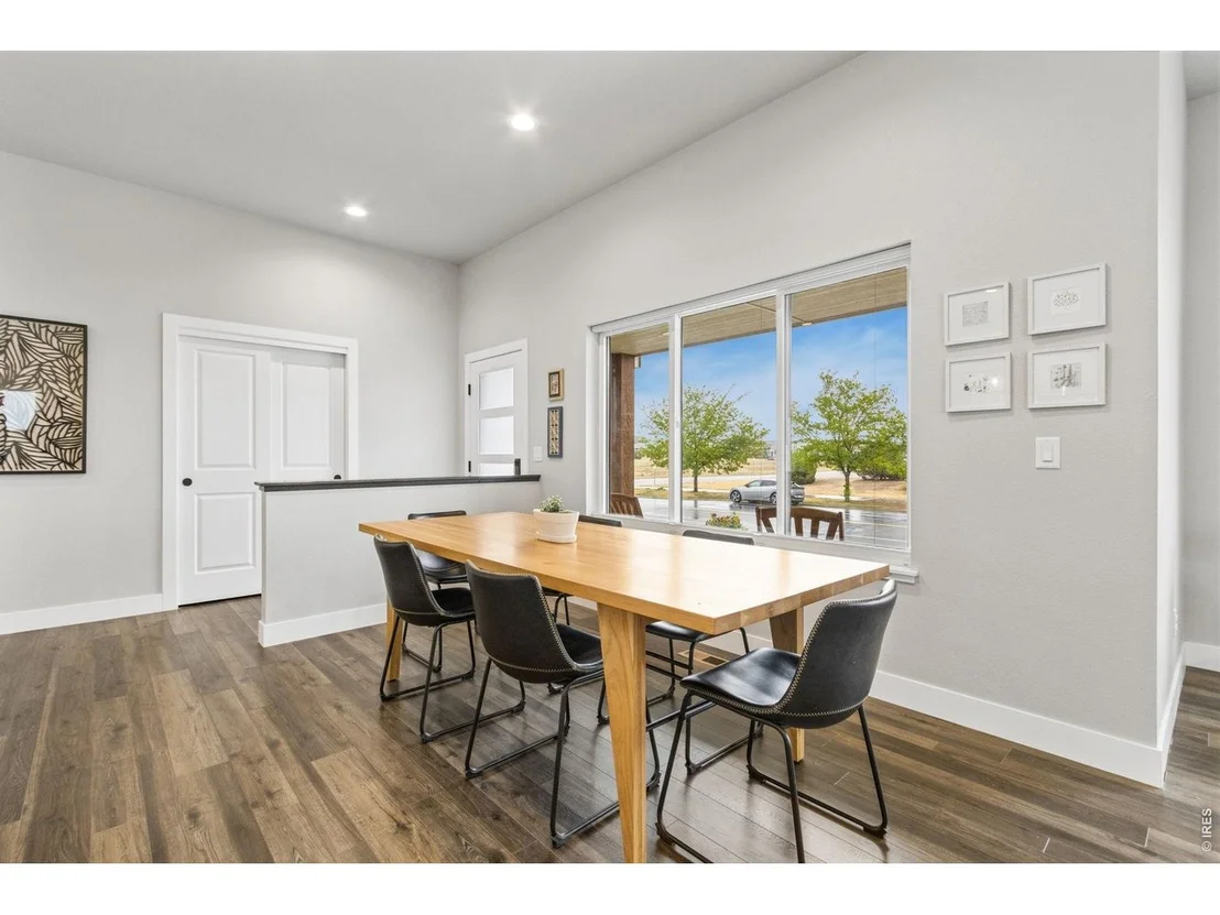 Photo of 5187 School House Dr