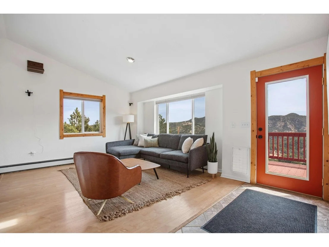 Photo of 11150 Circle Dr