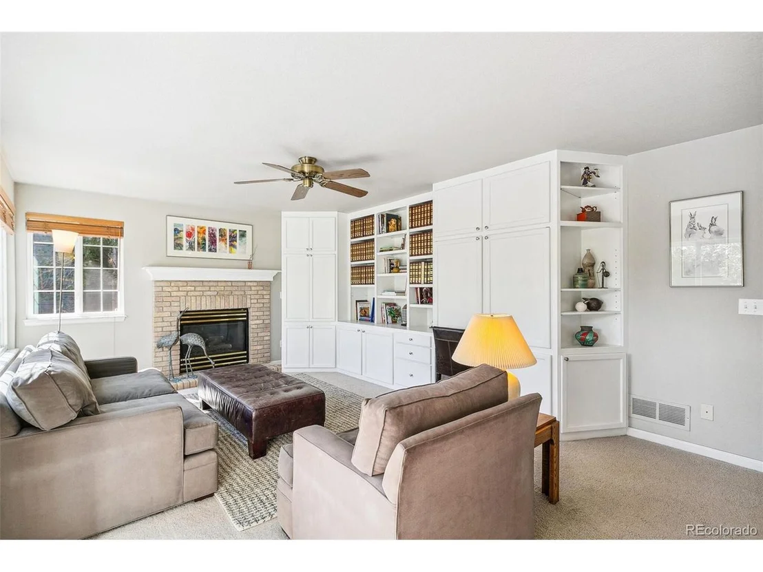 Photo of 9528 La Quinta Dr