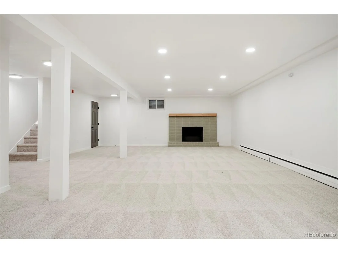 Photo of 3352 Vivian Dr