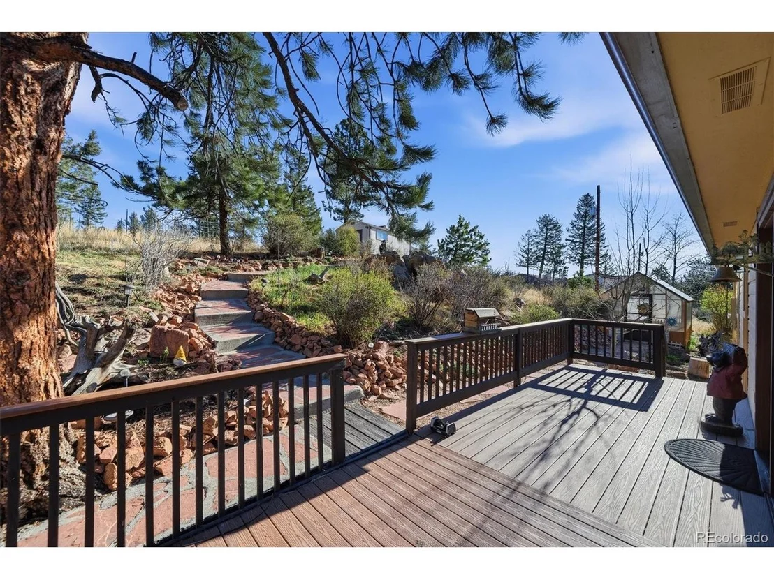 Photo of 33799 Warren Rd
