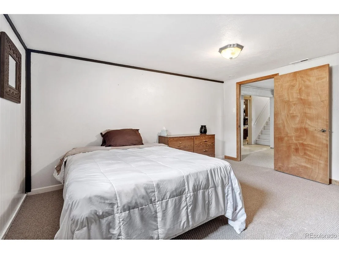 Photo of 6464 W 76th Pl