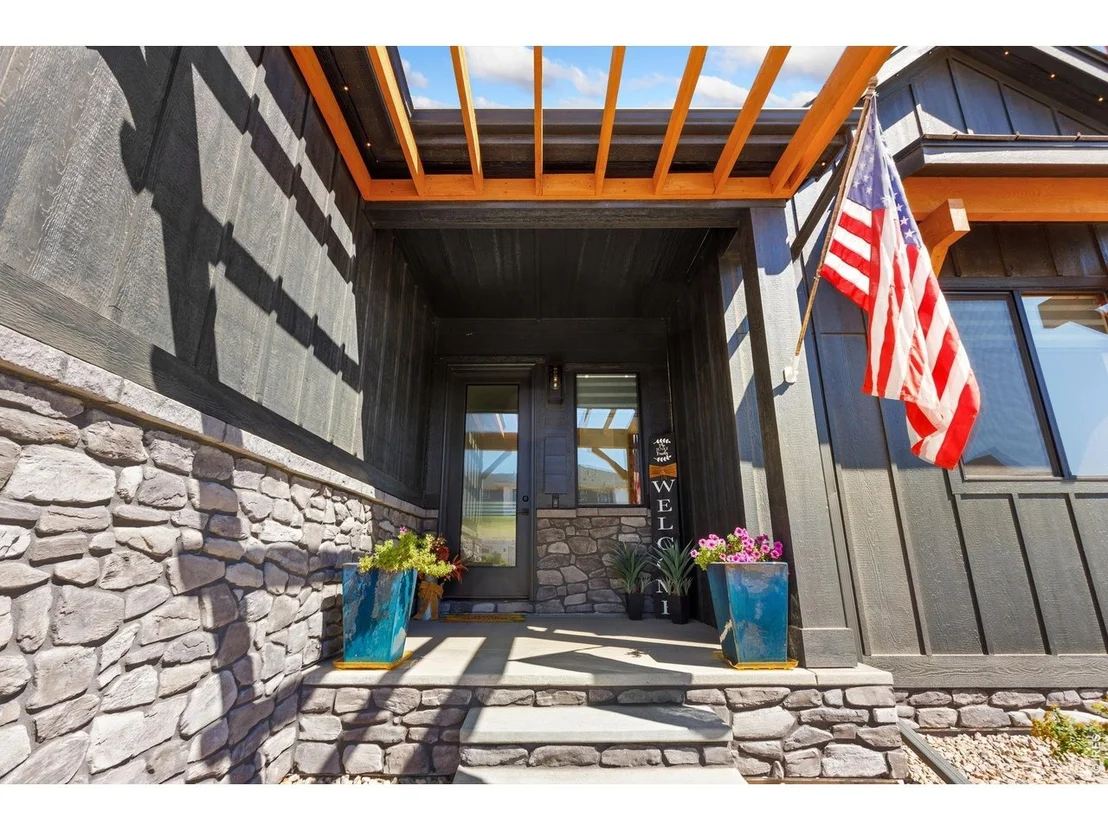 Photo of 843 Clydesdale Dr