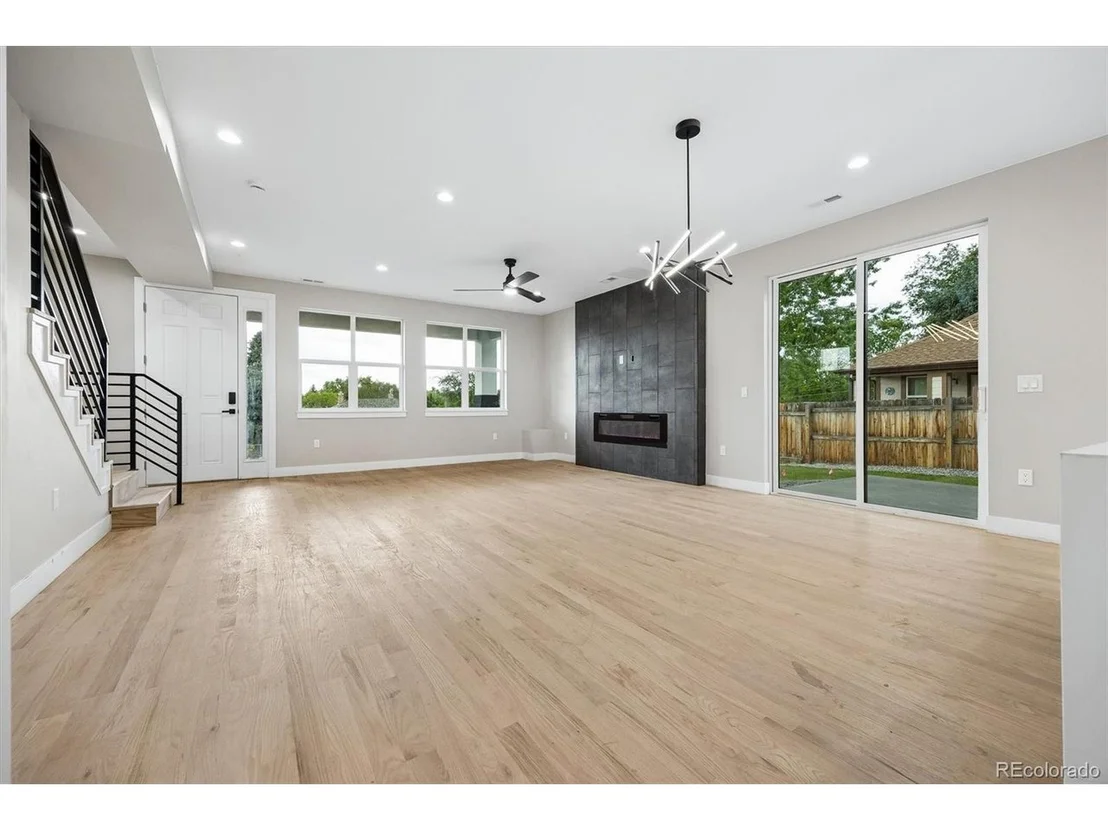 Photo of 3831 W 3rd Ave