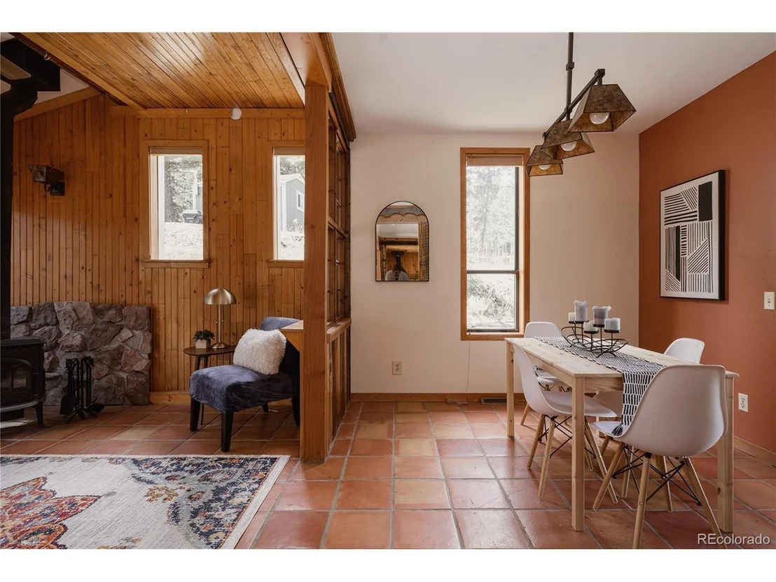 Photo of 190 Circle Dr