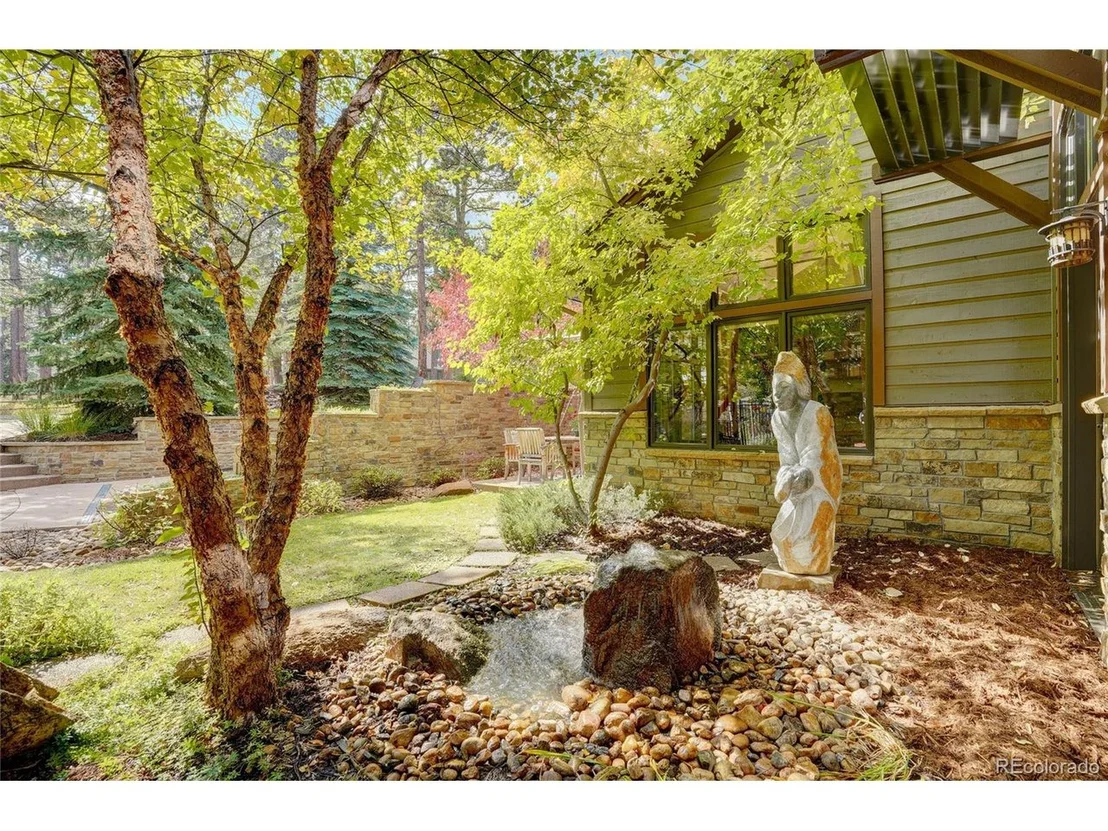 Photo of 25751 Village Cir