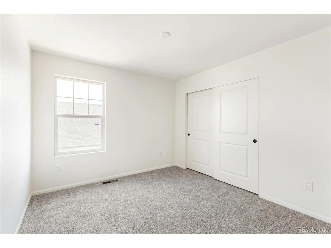 Photo of 15420 Locust St