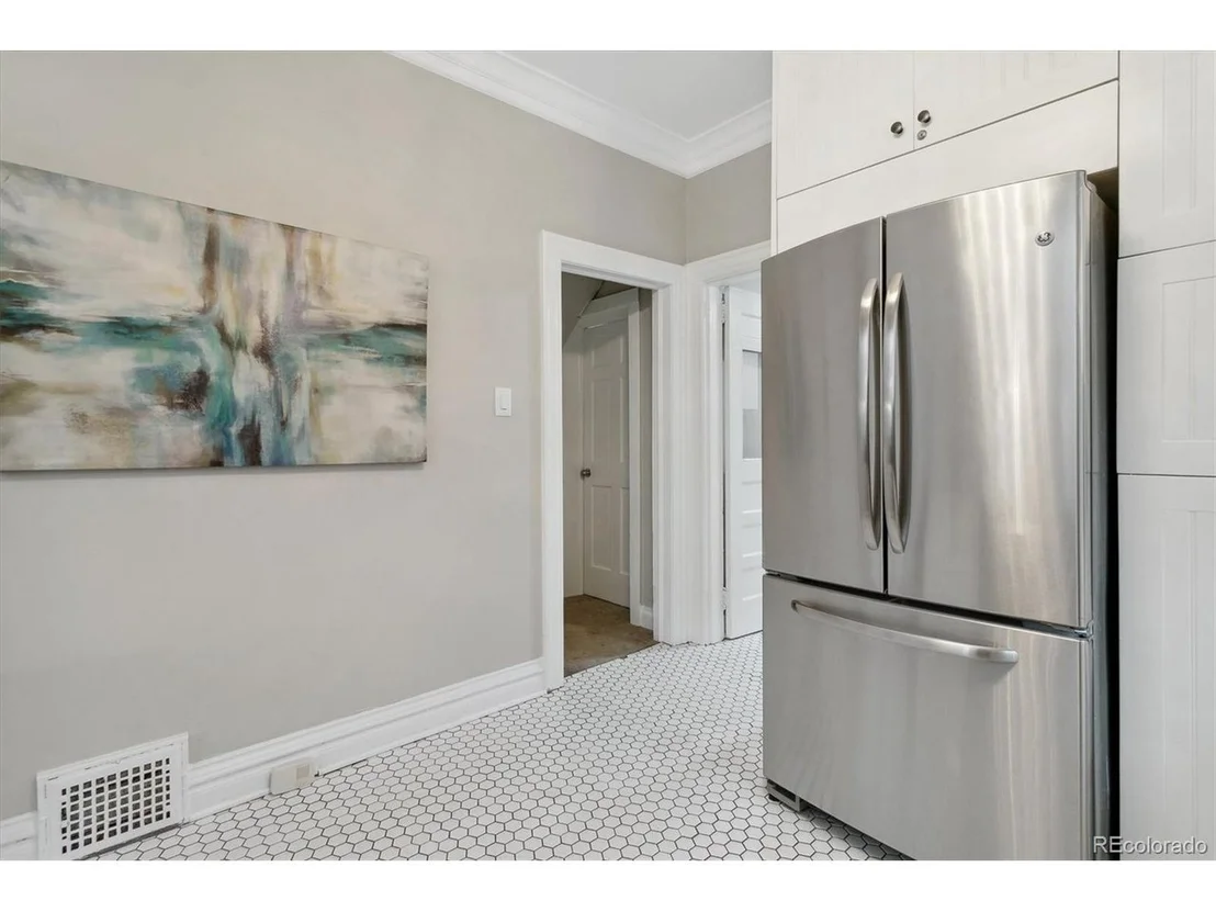 Photo of 1815 W 38th Ave