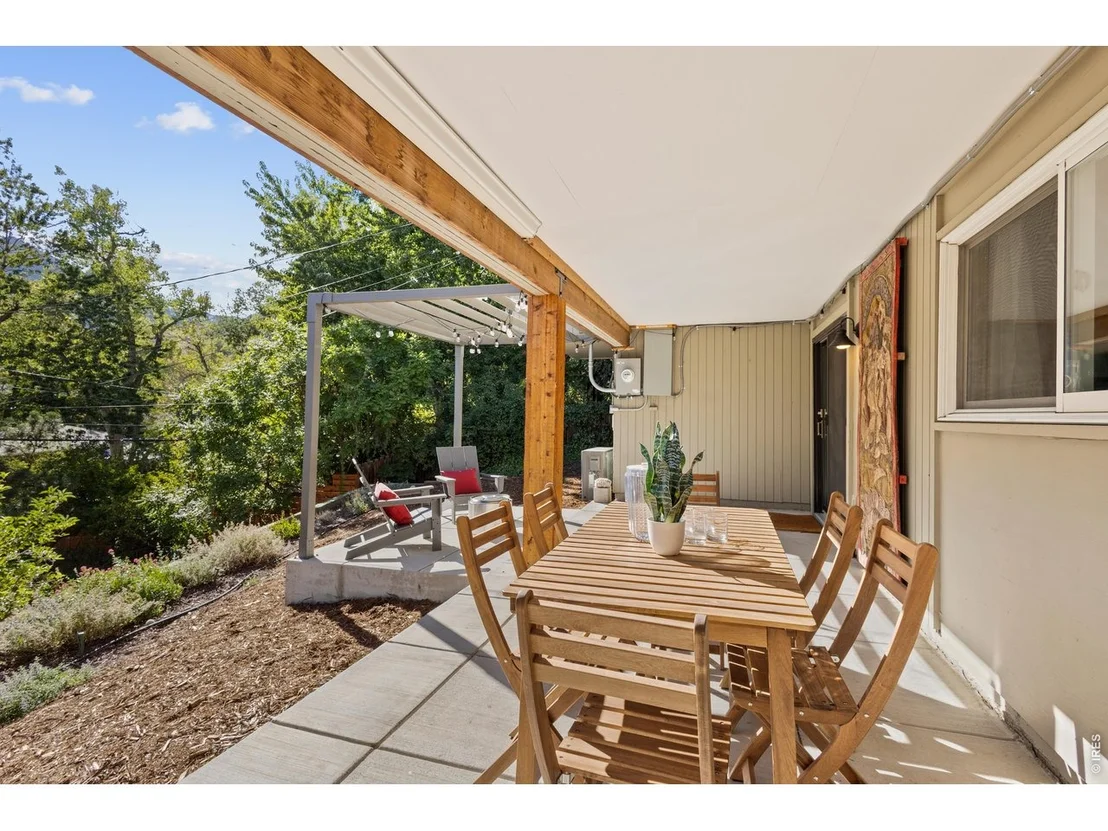 Photo of 2750 Vassar Dr
